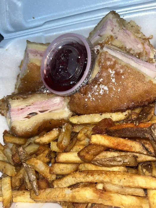 In Between the Buns (Food Truck) Picture 1