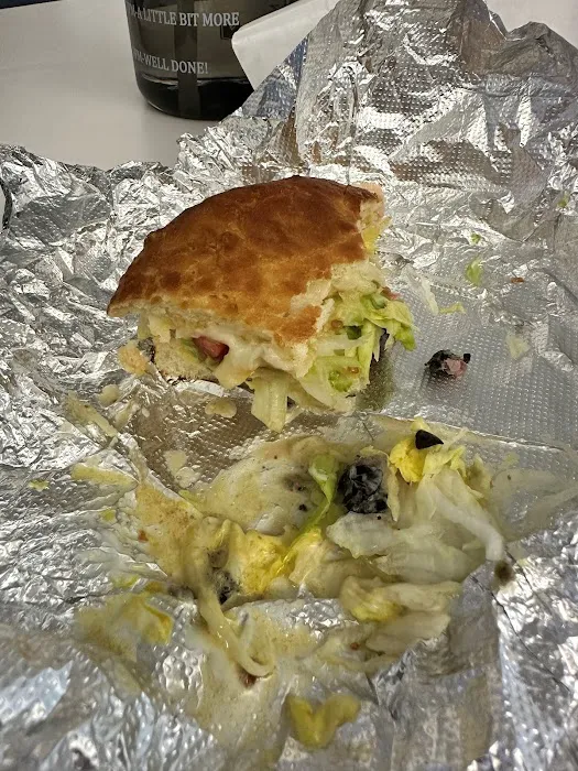 Zeros Sandwich Shop Picture 6