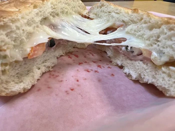 Zeros Sandwich Shop Picture 5