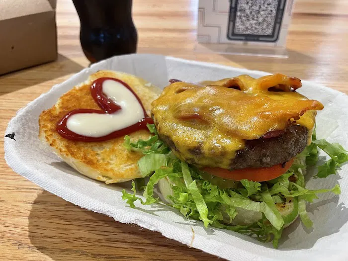 Flip 'n Patties Picture 8