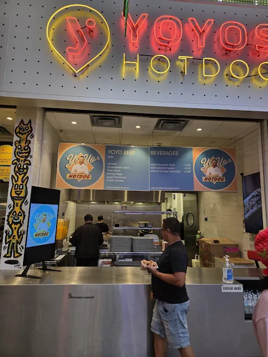 Yoyos Hot Dog Picture 5