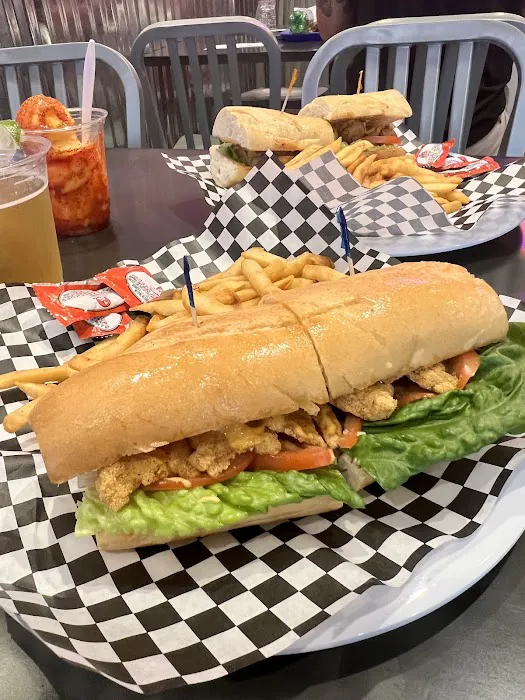 Crazy Cajun Seafood House - POST Market Picture 7