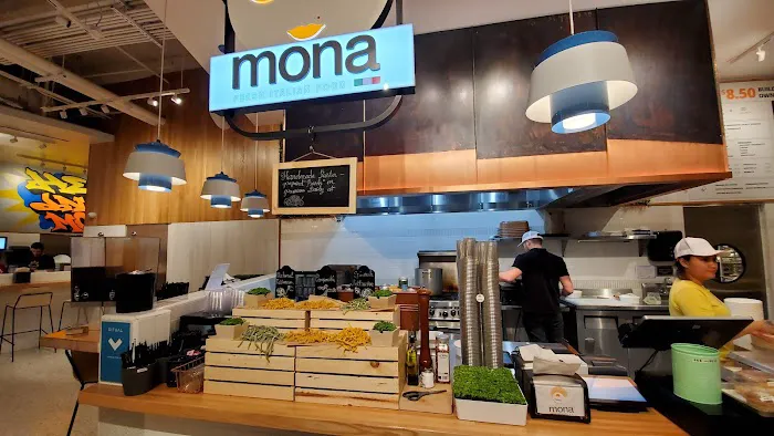 Mona Picture 1