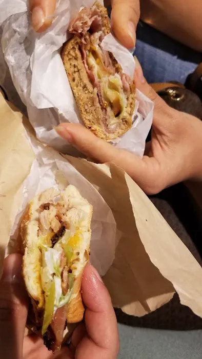 Potbelly Sandwich Shop Picture 8