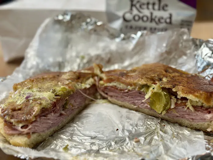 Zero's Sandwich Shop Picture 8
