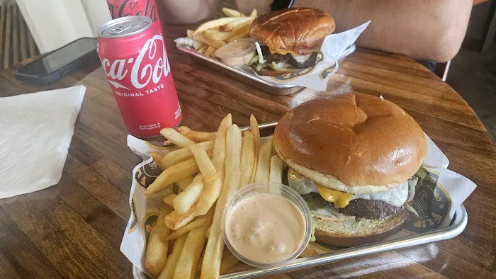 Flip N Dip Burger Picture 10