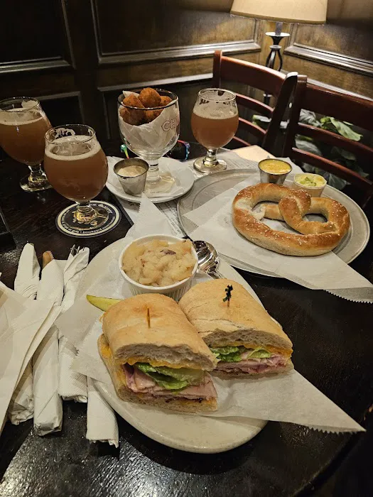 Flying Saucer Draught Emporium Picture 4