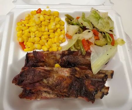 Charlie's BBQ & Salads