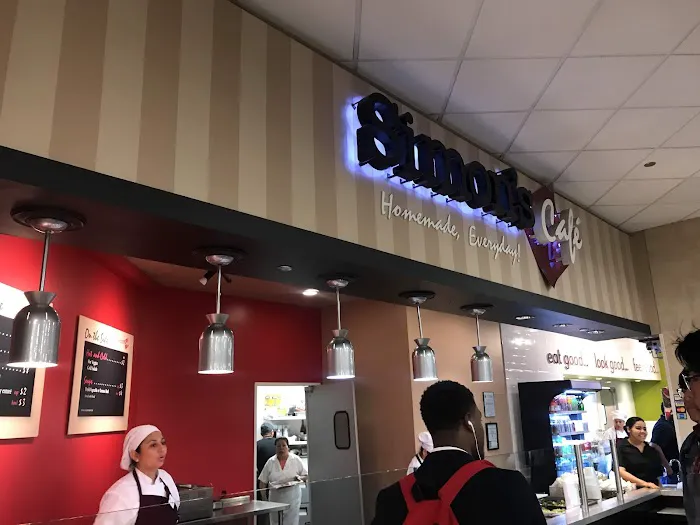 Simon's Café Picture 4