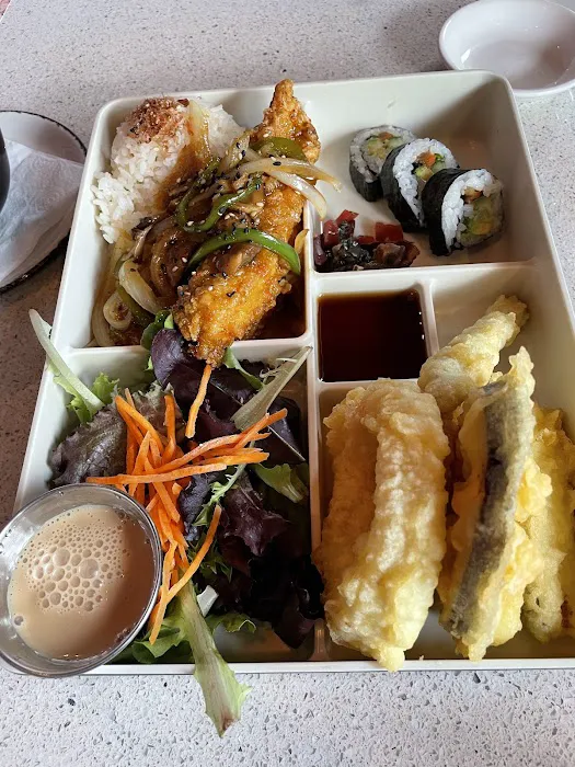 The Fish Restaurant & Sushi Bar Picture 8