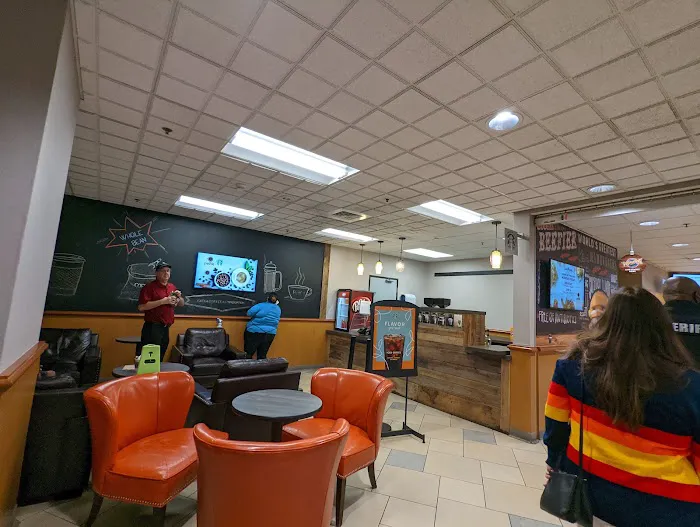 Luby's Etc. & Fuddruckers Express Picture 3