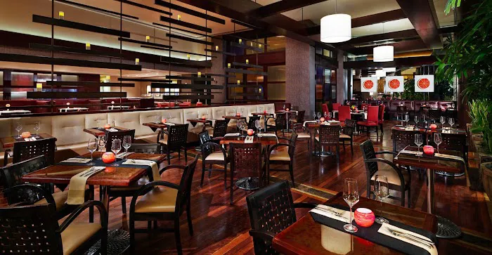 1600 Bar + Grille Picture 1