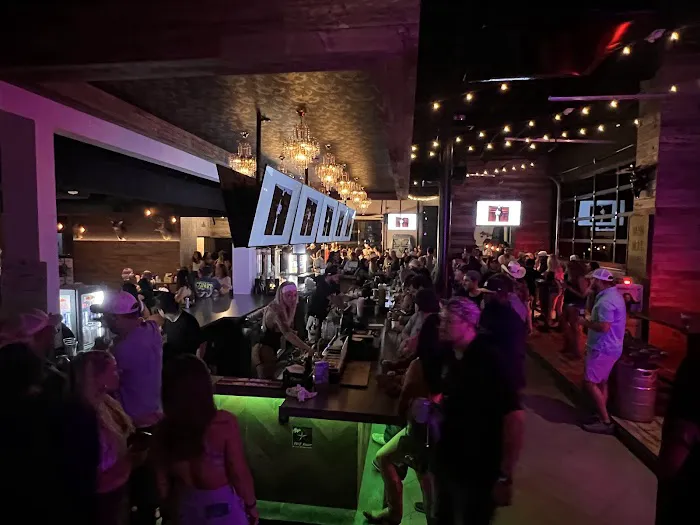 Koe Wetzel's Riot Room Houston Picture 10