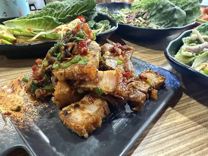 Chalong Thai Eatery Picture 9