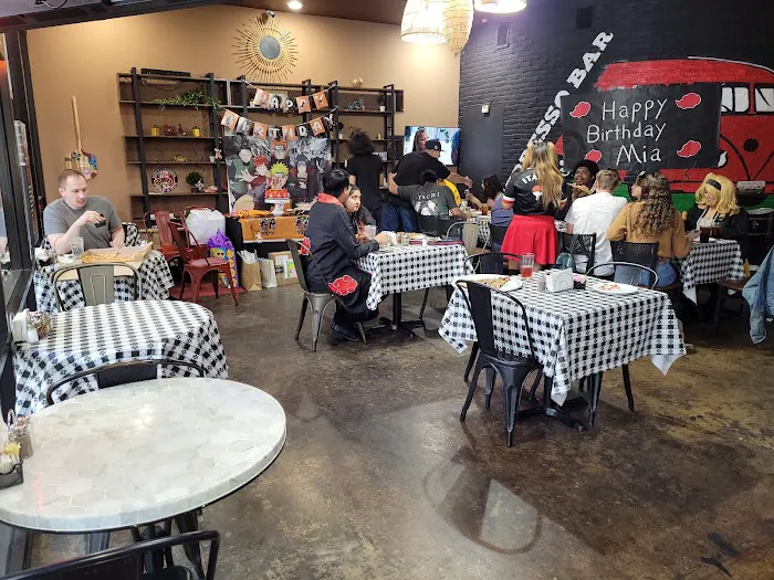 Mony's Pizzeria & Italian Kitchen Picture 2