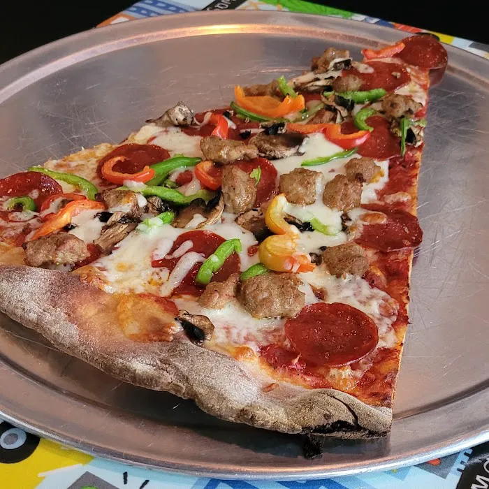 Mony's Pizzeria & Italian Kitchen Picture 9