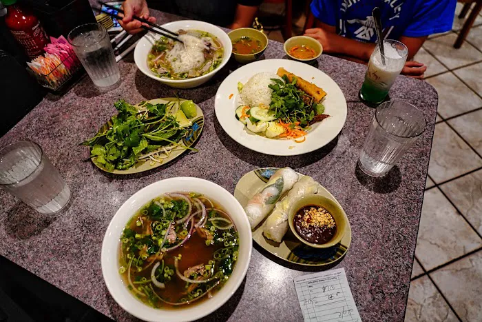 Pho Saigon Picture 2