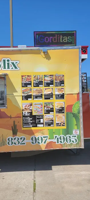 Saleros Méxican Mix (Food Truck) Picture 6