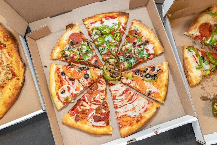 Meek's Vegan Pizza Picture 3