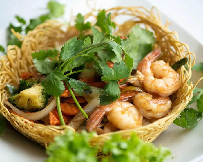 Me'lange Vietnamese Restaurant Picture 1