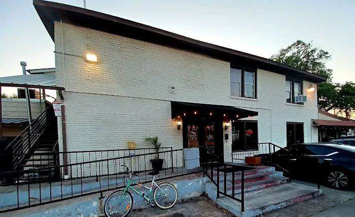 Midtown Bar & Grill Picture 10