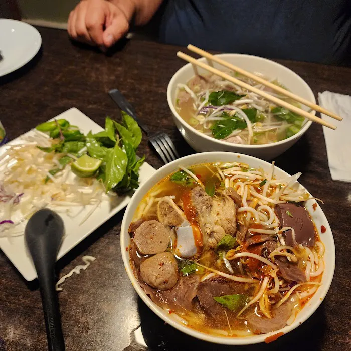 Huynh Restaurant Picture 6