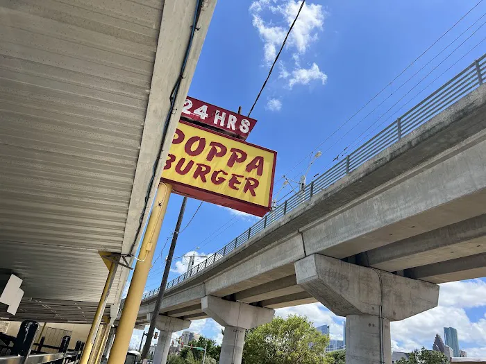 Poppa Burger Picture 2
