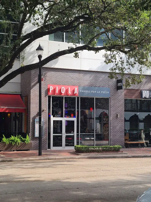 Piola Houston Midtown Picture 6