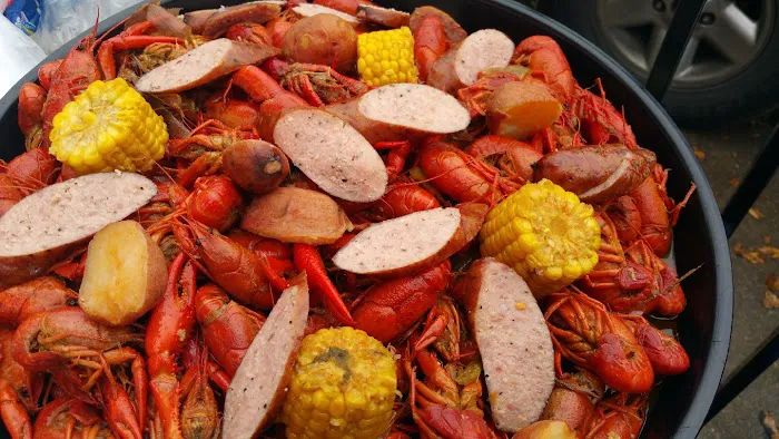 House of Hoopz BBQ and Crawfish Picture 3