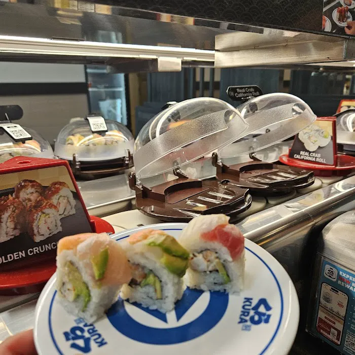 Kura Revolving Sushi Bar Picture 2