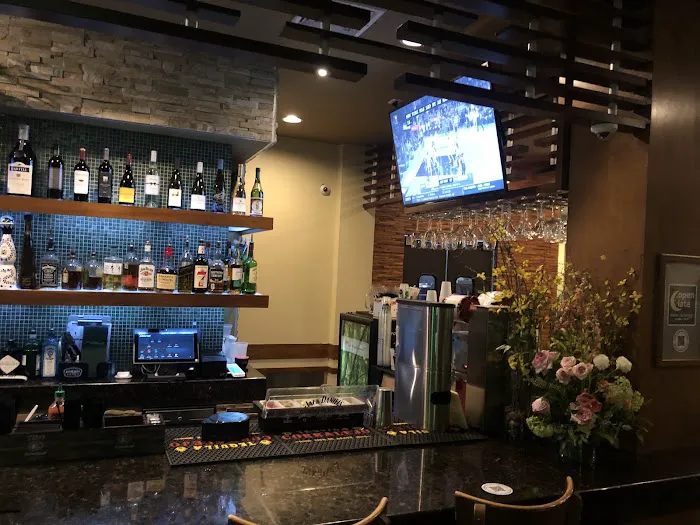 Mai's Restaurant Picture 2