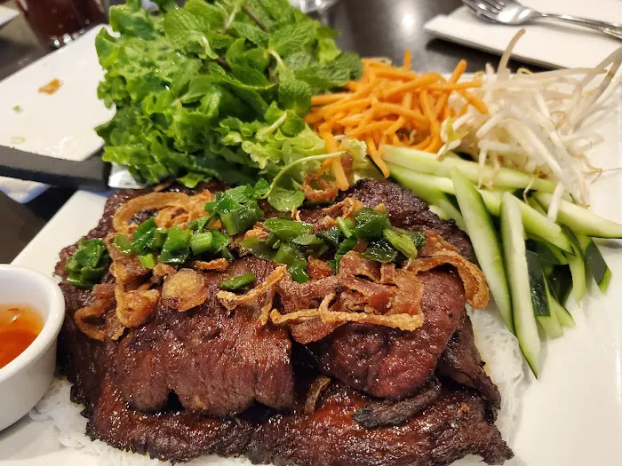Mai's Restaurant Picture 5