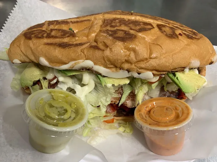 El Taquito Kitchen (Food Truck) Picture 6