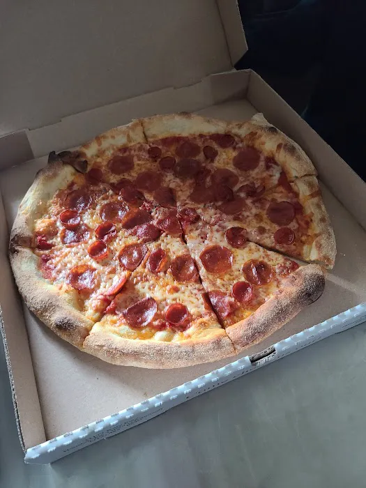 Pizaro's Pizza Napoletana Picture 6
