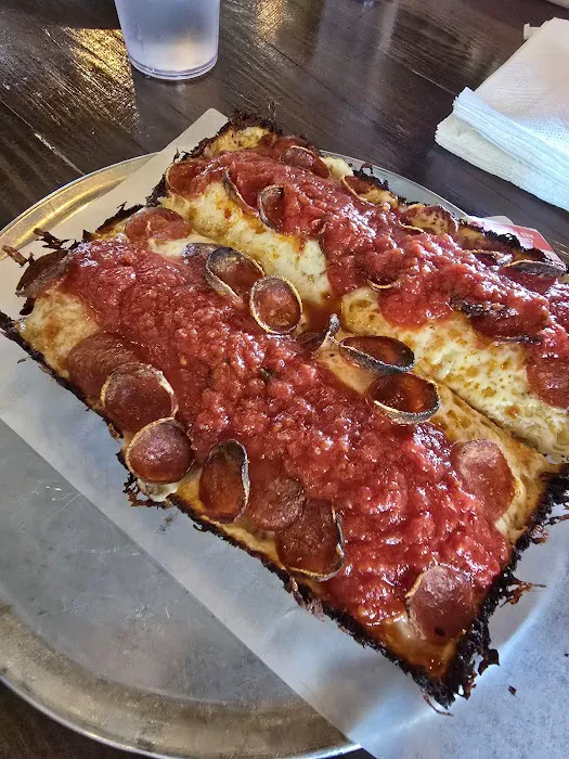 Pizaro's Pizza Napoletana Picture 10
