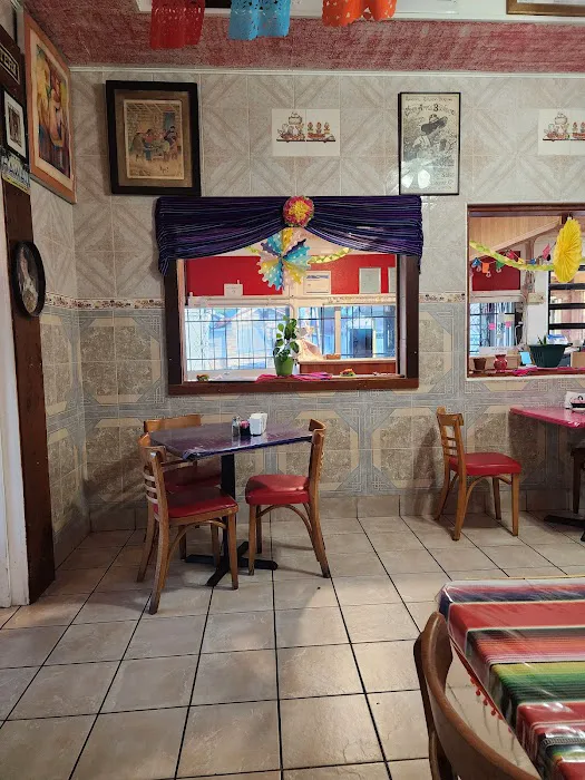 Casa Picture 8