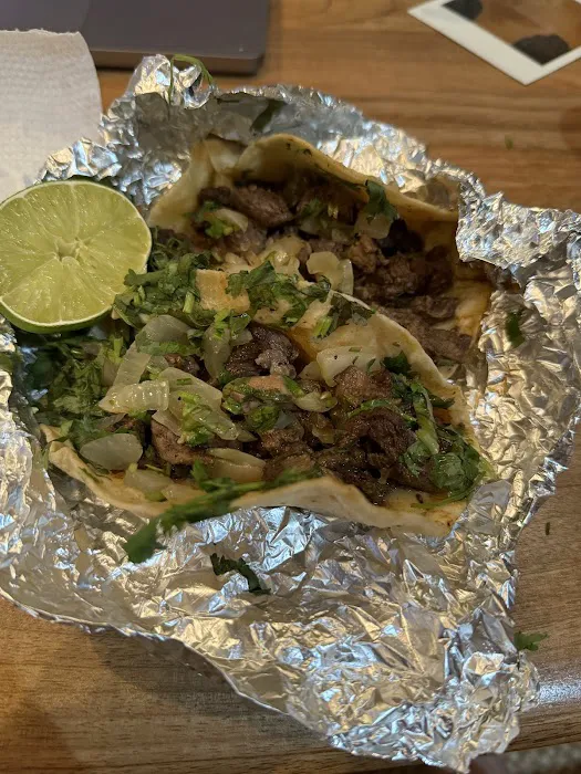 Tacos LA Creación (Food Truck) Picture 1