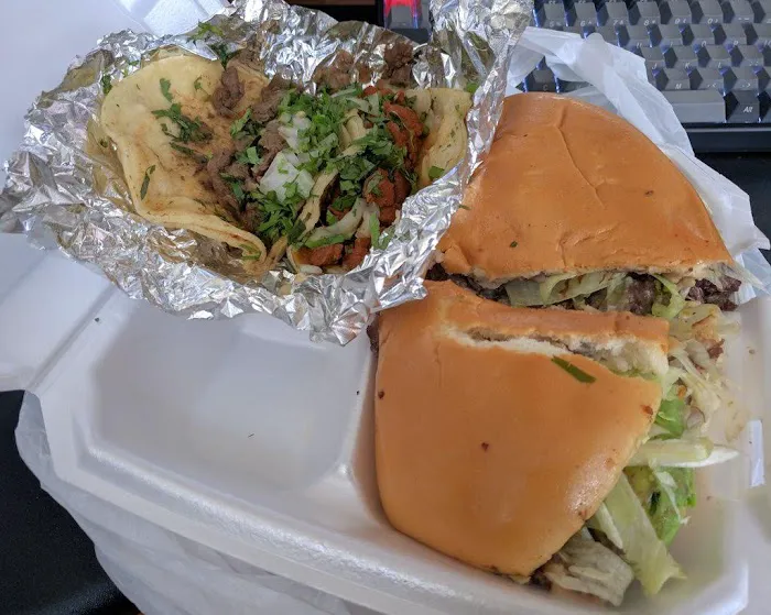 Tacos LA Creación (Food Truck) Picture 7