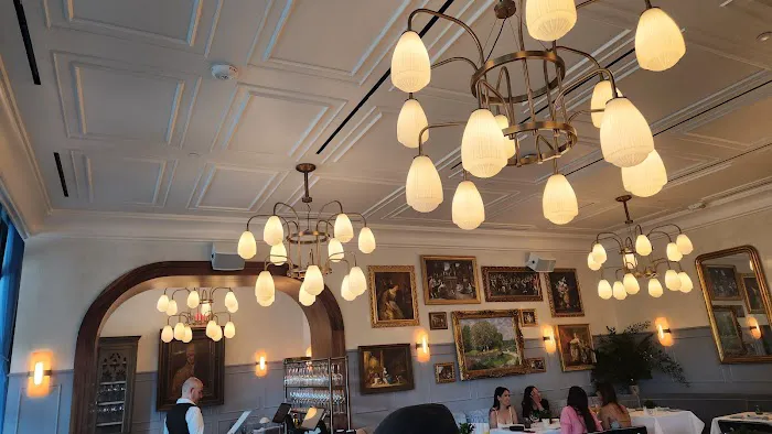 Chardon Restaurant Picture 4