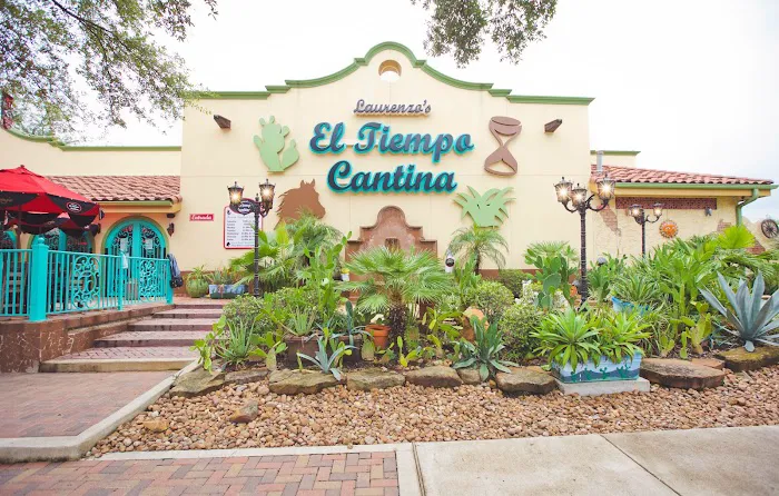 El Tiempo Cantina Picture 4