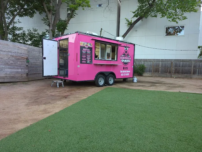 The Birria Queen (Food Truck) Picture 4