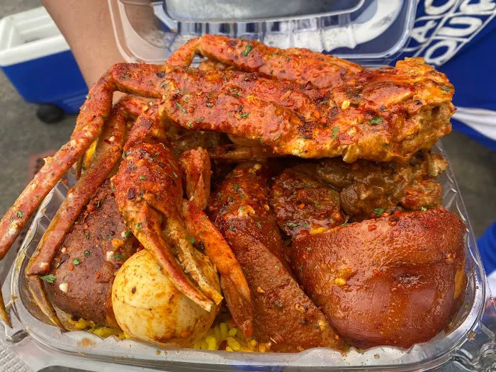 Boil Bar Deluxe (Food Truck) Picture 5