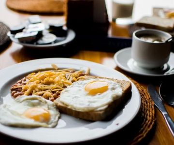 Top Breakfast Places to Start Your Day Right with Flavor and Comfort