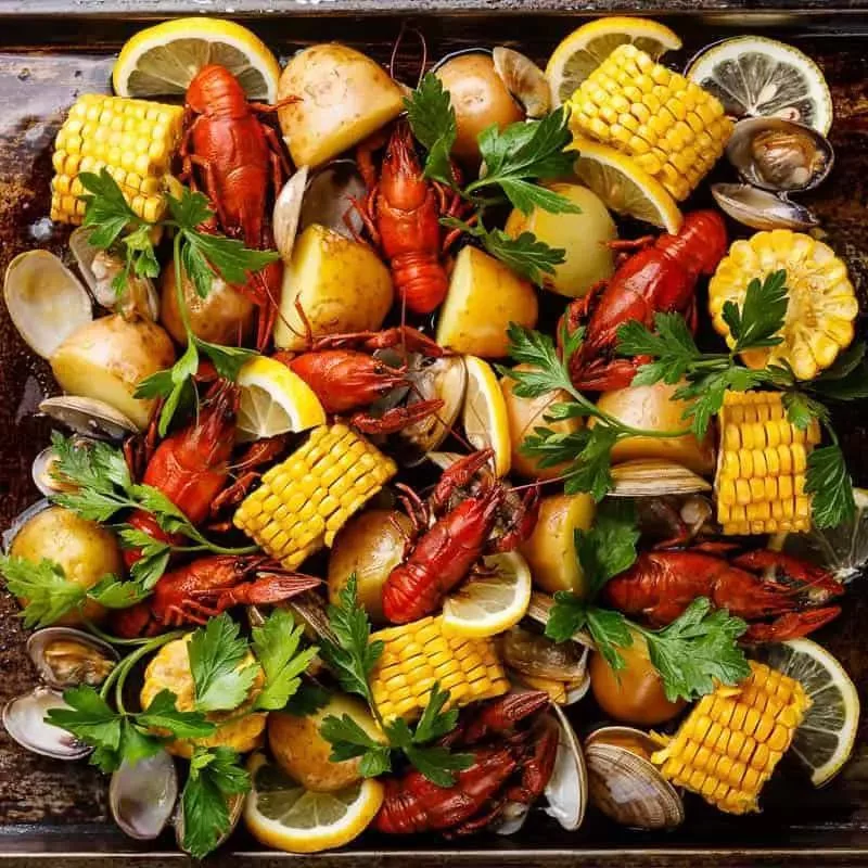 Best Places for Seafood Boils and Clambakes Across the U.S.