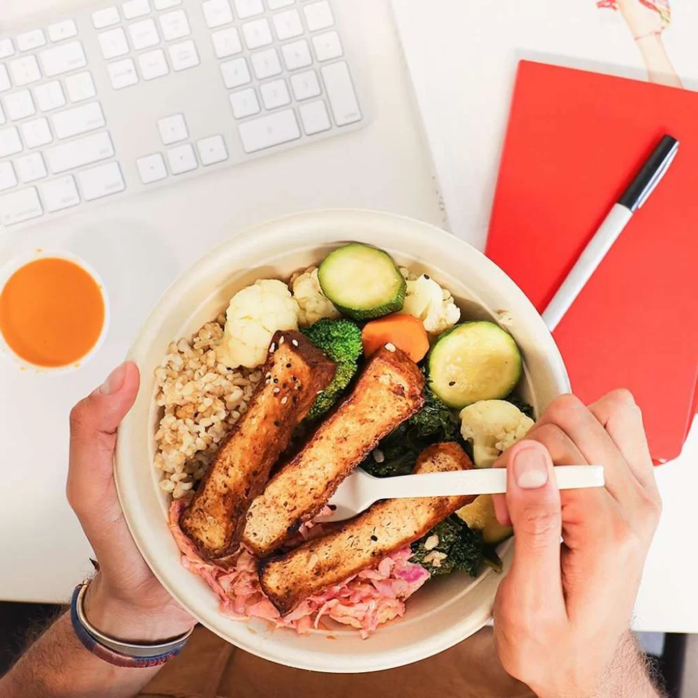 Top Food Delivery Services Partnering with Local Restaurants for Fresh and Fast Meals